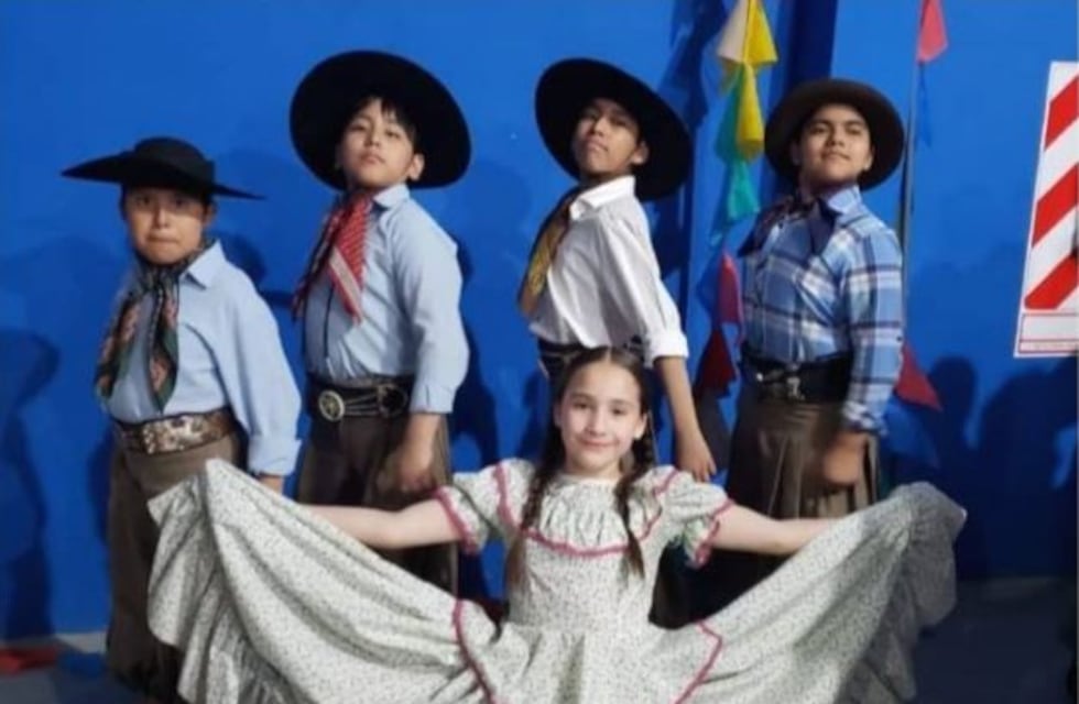 El Shehuen participó en la competencia provincial Danzas Folclóricas