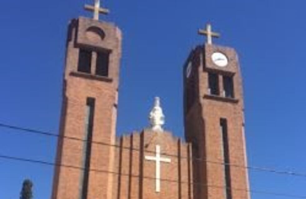Chicos de catequesis encontraron un arma en el patio de la iglesia