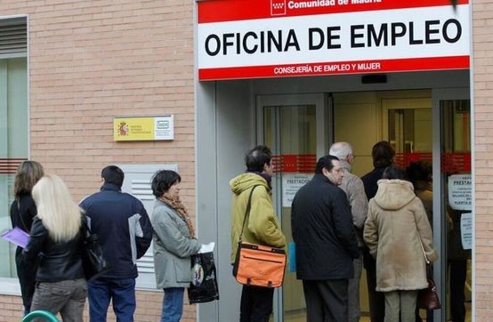 Polémica en Paraná por empleados que quedaron en la calle de un día para el otro