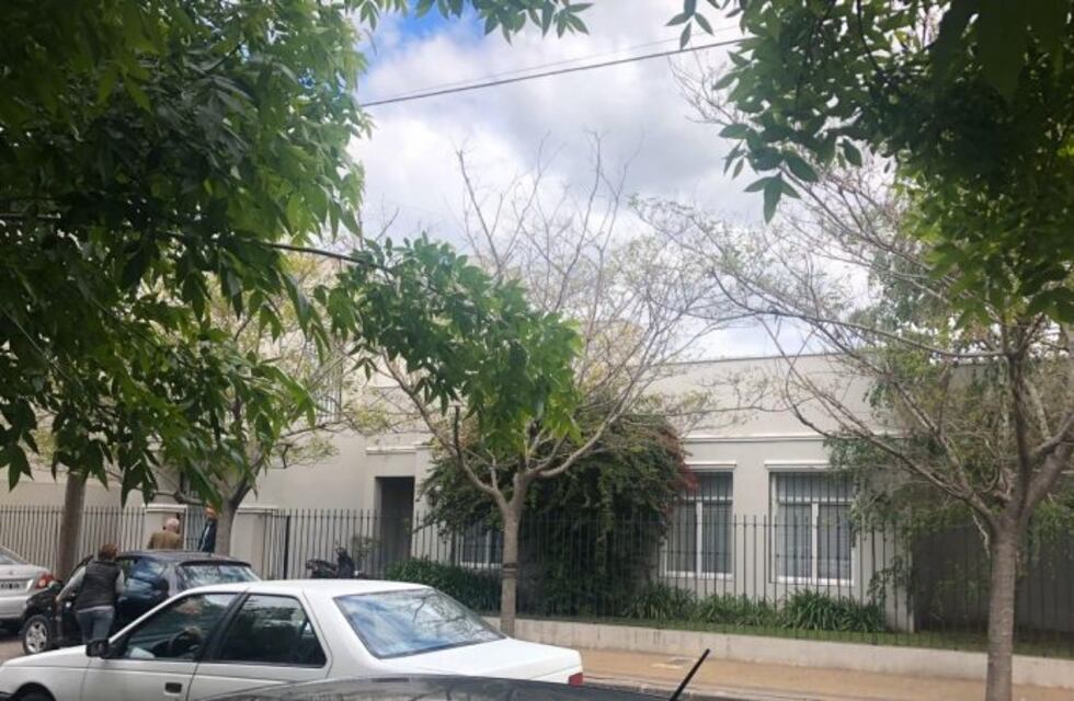 Robaron una casa del centro y amenazaron a la empleada con cortarle un dedo