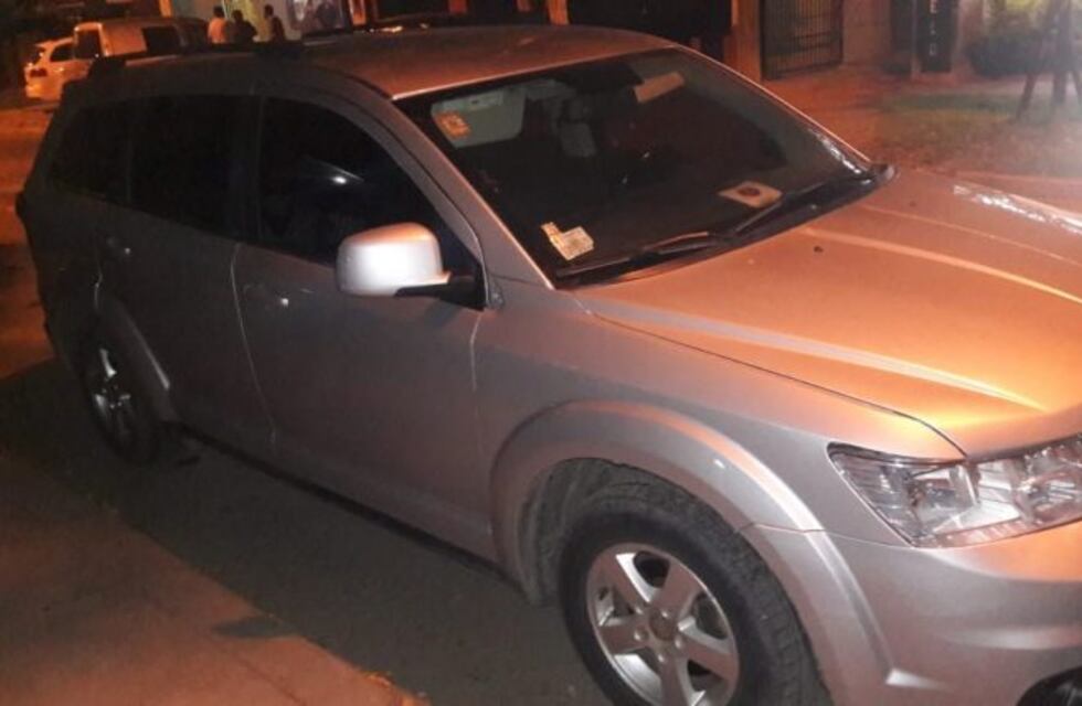 Vendían obleas de GNC para autos en la calle y los pescaron in fraganti