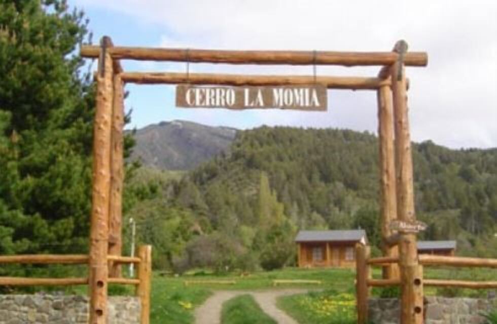 Intentan encontrar y rescatar a una familia chubutense aislada por la nieve en la alta montaña