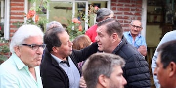 El intendente electo, Guillermo Montenegro, mantuvo una reunión con vecinos del barrio Belgrano (web)\u002E