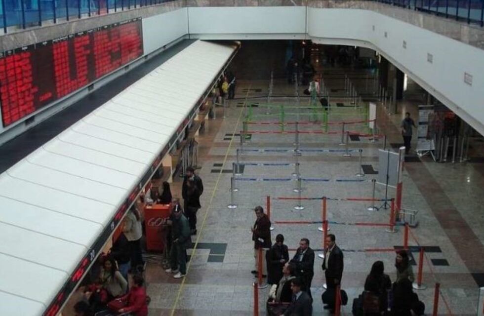 Un argentino murió tras caer desde el segundo piso del aeropuerto de Porto Alegre