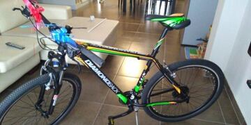 Villa Maria: le robaron la bicicleta, el único medio que tenía para ir al trabajo\u002E Ahora busca a los ladrones\u002E