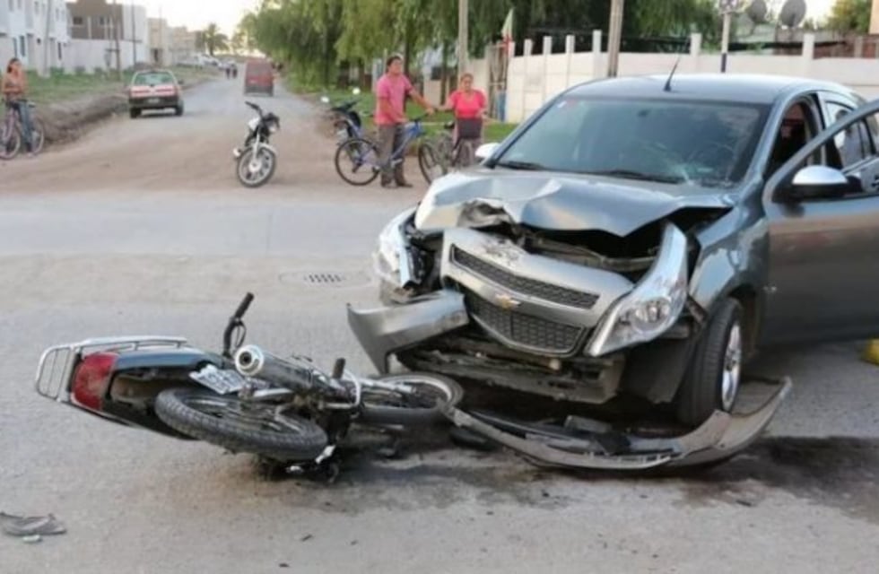 Presentan manual para que motociclistas eviten más choques