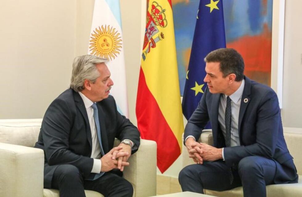 Alberto Fernández se reunió con el presidente español Pedro Sánchez en Madrid