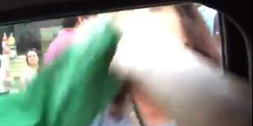 El grupo que iba en un auto y le gritó a Claudio Poggi\u002E