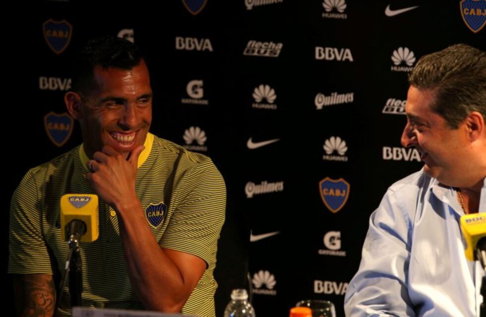 Daniel Angelici, duro con Carlos Tevez: "Ya no le alcanza con su nombre"