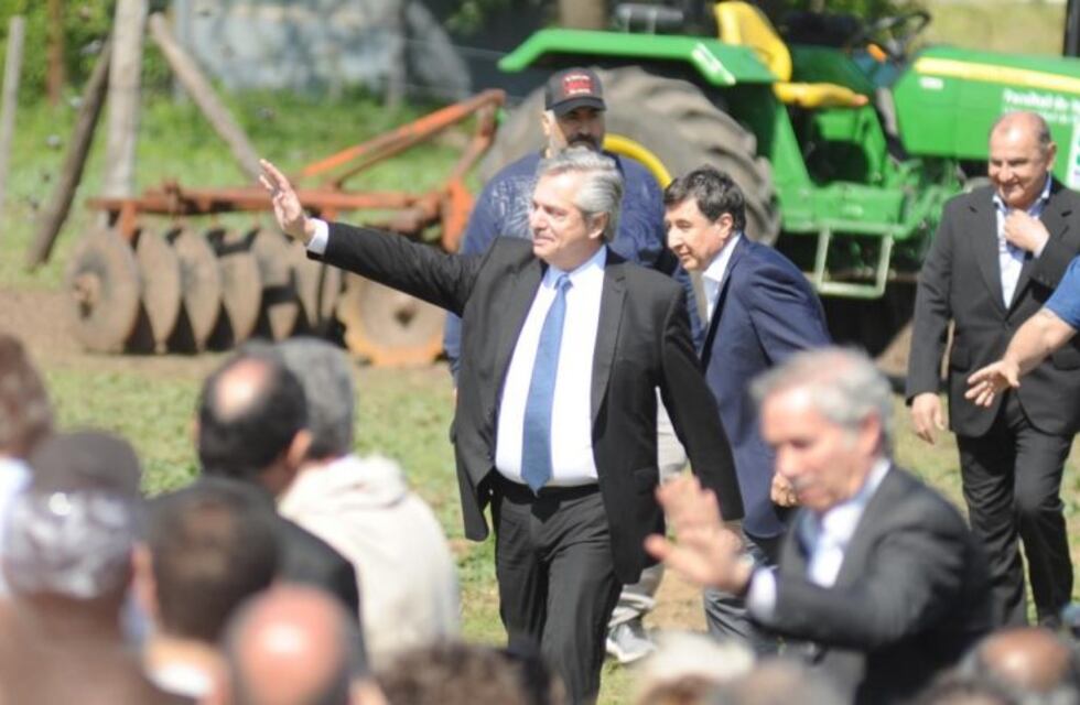 Alberto Fernández: "Lo primero que vamos a reperfilar son los precios de la canasta básica"