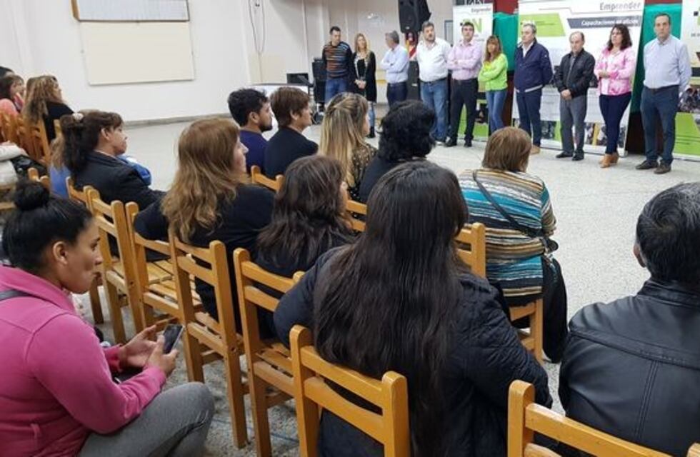 En Viedma se pusieron en marcha 160 talleres de oficios