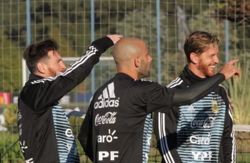 Lionel Messi realizó los primeros movimientos con la Selección