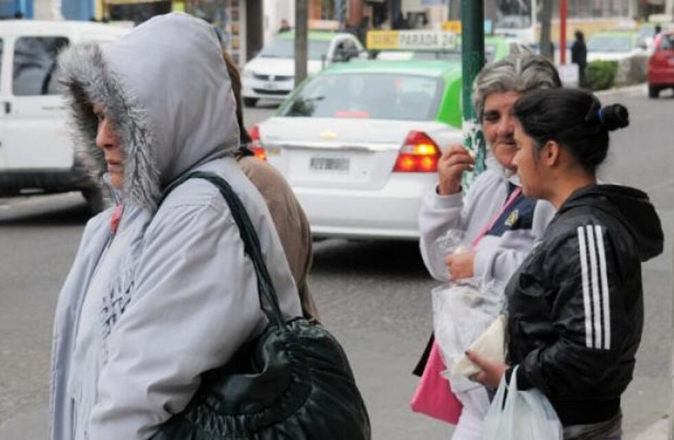 El martes comenzará muy frío en Santiago