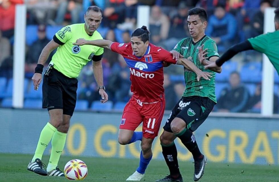 Superliga: Tigre y San Martín (SJ) empataron 2-2 en Victoria