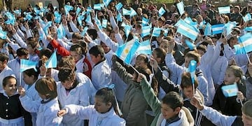 Alumnos de cuarto grado juraron lealtad a la bandera