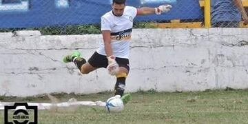 El arco de Huracán de barrio La France sigue siendo de Mauricio Tapia