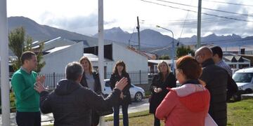 Mónica Urquiza visita las instalaciones de la línea 107