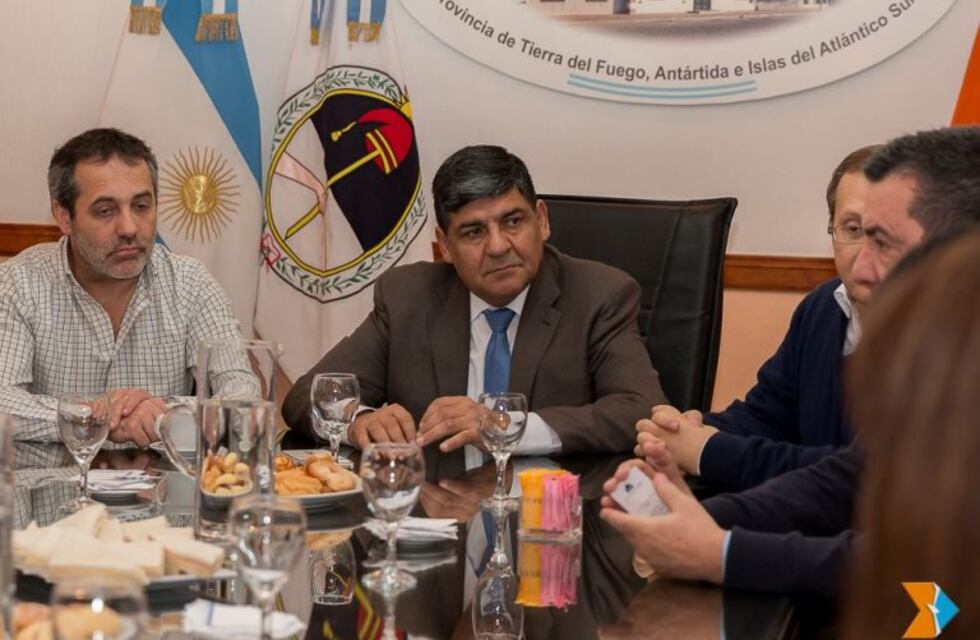 Educación: buscan dictar talleres de alfabetización financiera para docentes y alumnos de nivel secundario