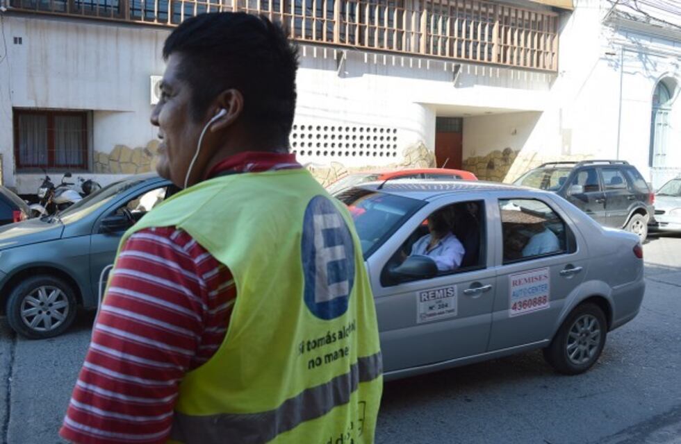 Estacionar en la calle pasará a valer 20 pesos la hora