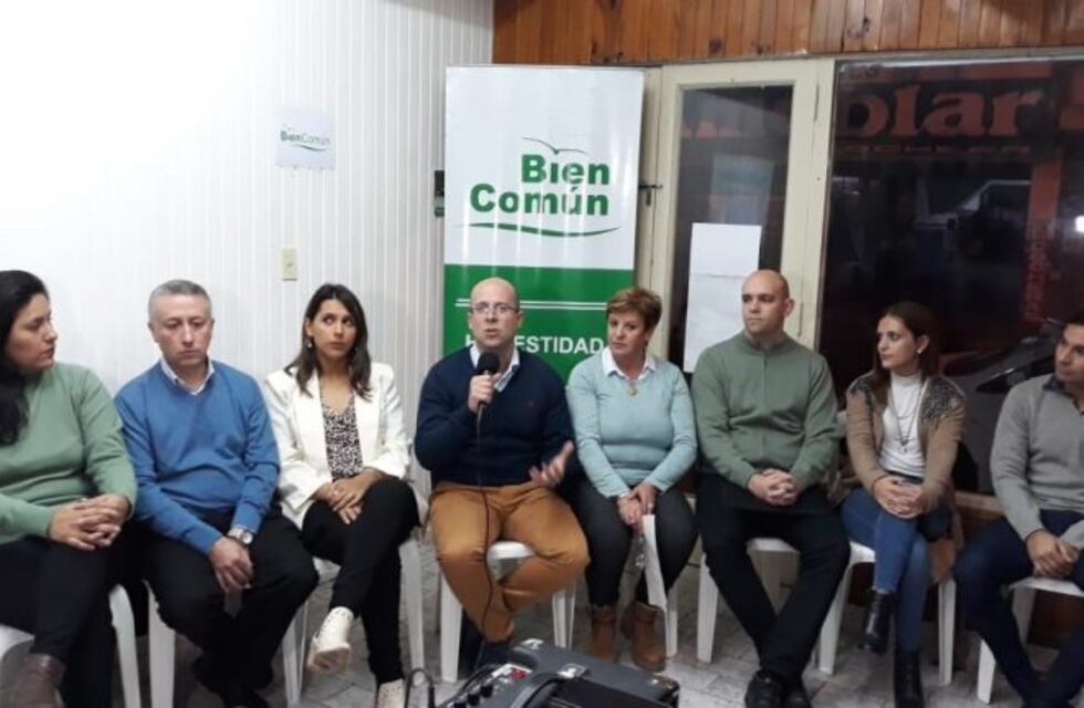 "Proponemos un gobierno con un fuerte carácter local"