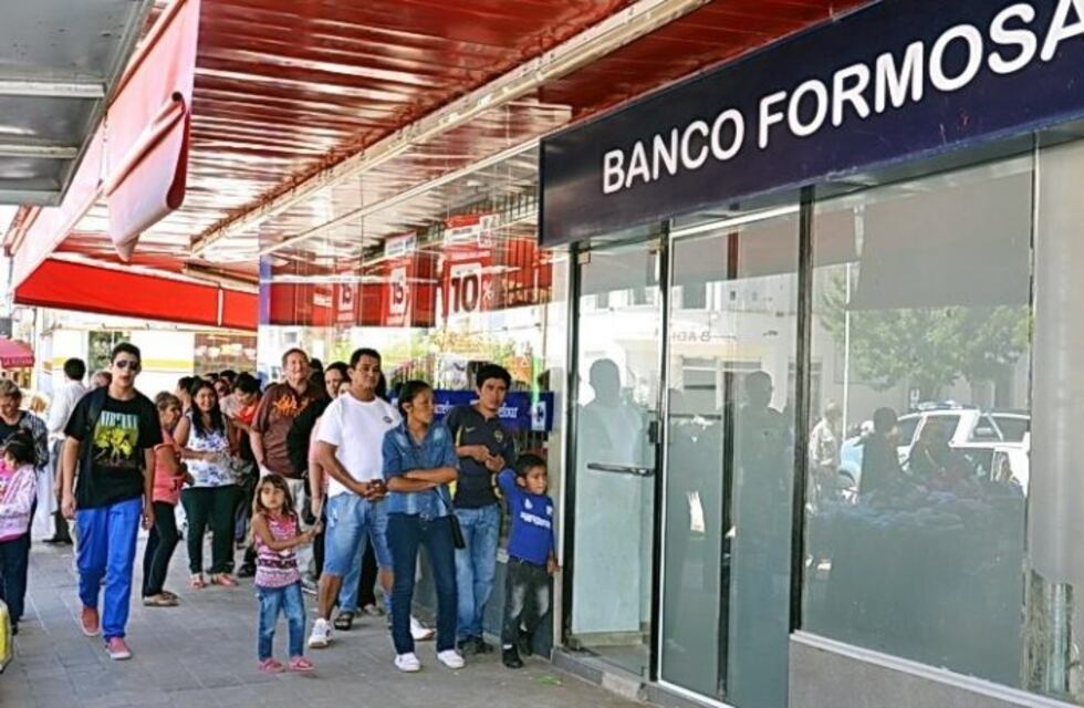 Pagan hoy el bono de $5000 a todos los estatales de la provincia