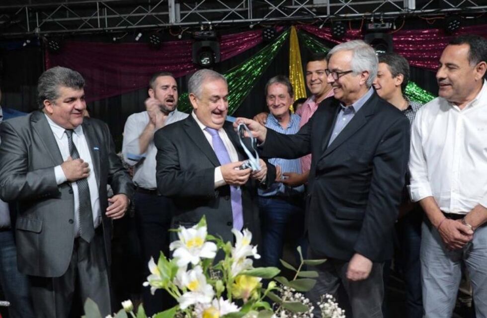 Con dos ambulancias nuevas, la ciudad de Monteros celebró sus 265° aniversario.