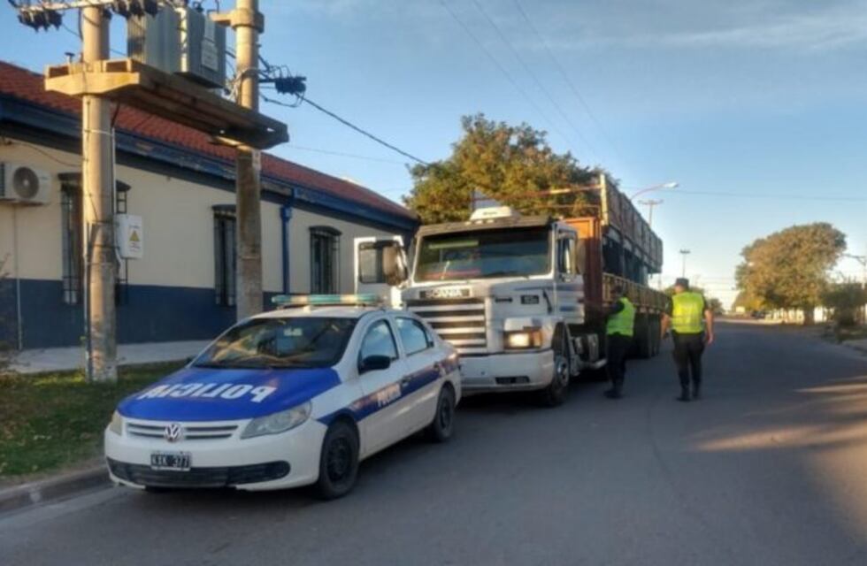 Fue detenido el camionero que chocó contra la ambulancia y huyó