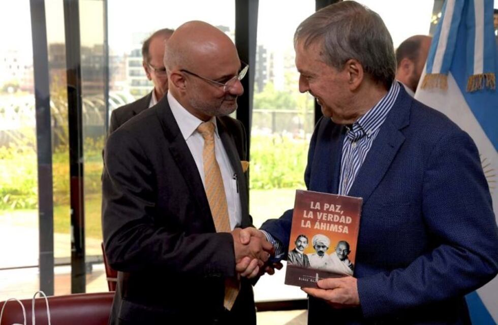 El embajador de la India visitó Córdoba y fue recibido por Schiaretti