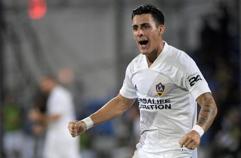 Boca apuntó contra Talleres por el pase de Cristian Pavón