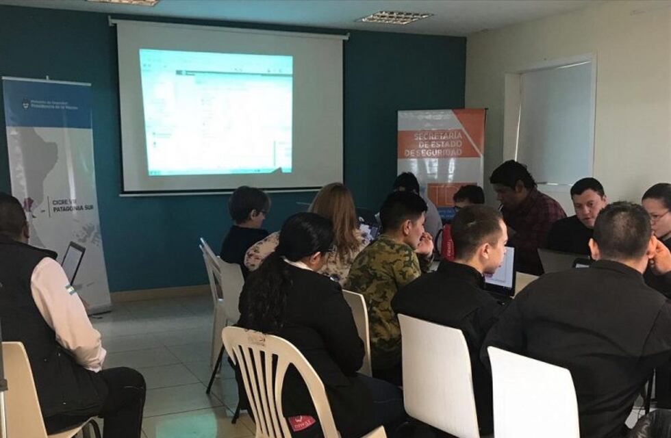 Capacitan a personal de la Secretaría de Seguridad en Estadísticas y Análisis de información