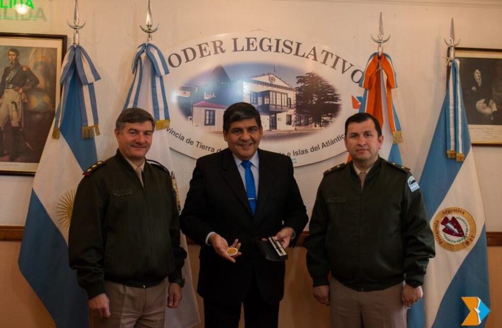 El vicegobernador Arcando recibió a autoridades de Gendarmería antes del cambio de mando