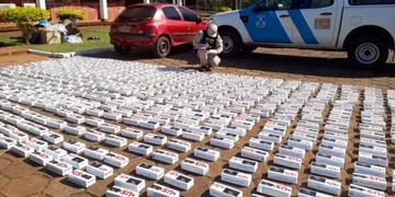 Contrabando incautado en la costa del Paraná cerca de Iguazú\u002E (MisionesOnline)