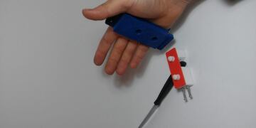 Kit para personas con problemas de movilidad en las manos\u002E