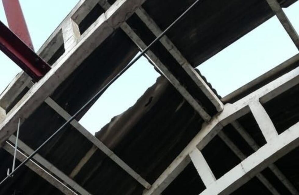 El estado de salud del Spiderman que cayó del techo: tiene múltiples fracturas y "se le reventó la vejiga"