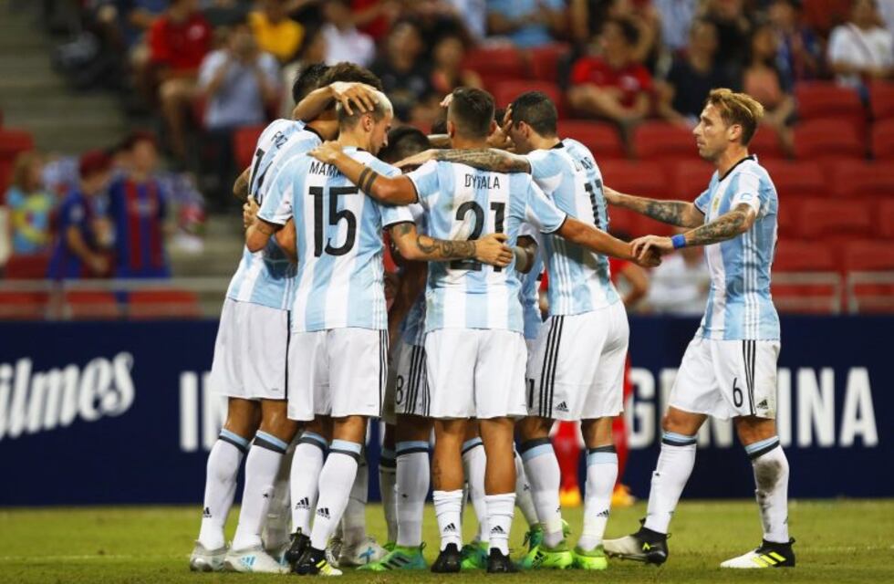 Sin despeinarse, Argentina goleó 6-0 a la débil Singapur