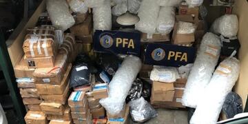 Productos confiscados en los allanamientos\u002E (foto: Ministerio de Seguridad)