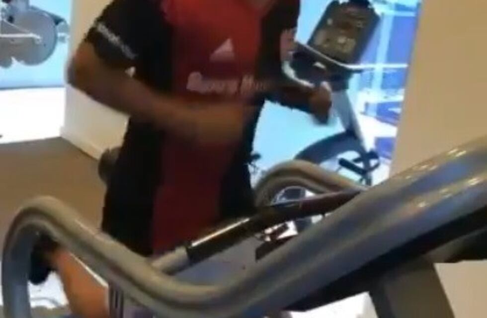 Con la camiseta puesta, Sarmiento ya entrena para sumarse a Newell's