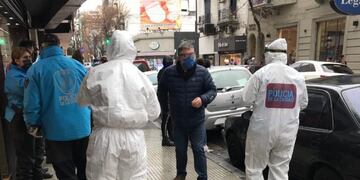 Un delincuente murió durante un asalto a una zapatería en Flores (Foto: Twitter/Diario1460)