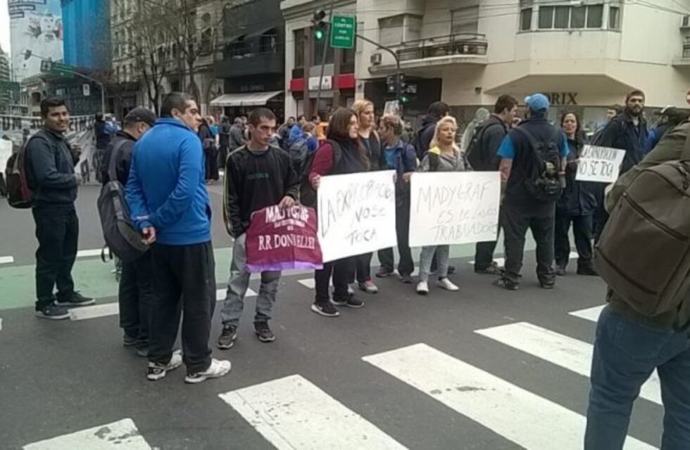 Los trabajadores de la ex-Donnelley levantaron el corte en Callao y Alvear