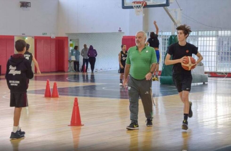 Club Ferrocarril Oeste de Buenos Aires dictó campus de básquet