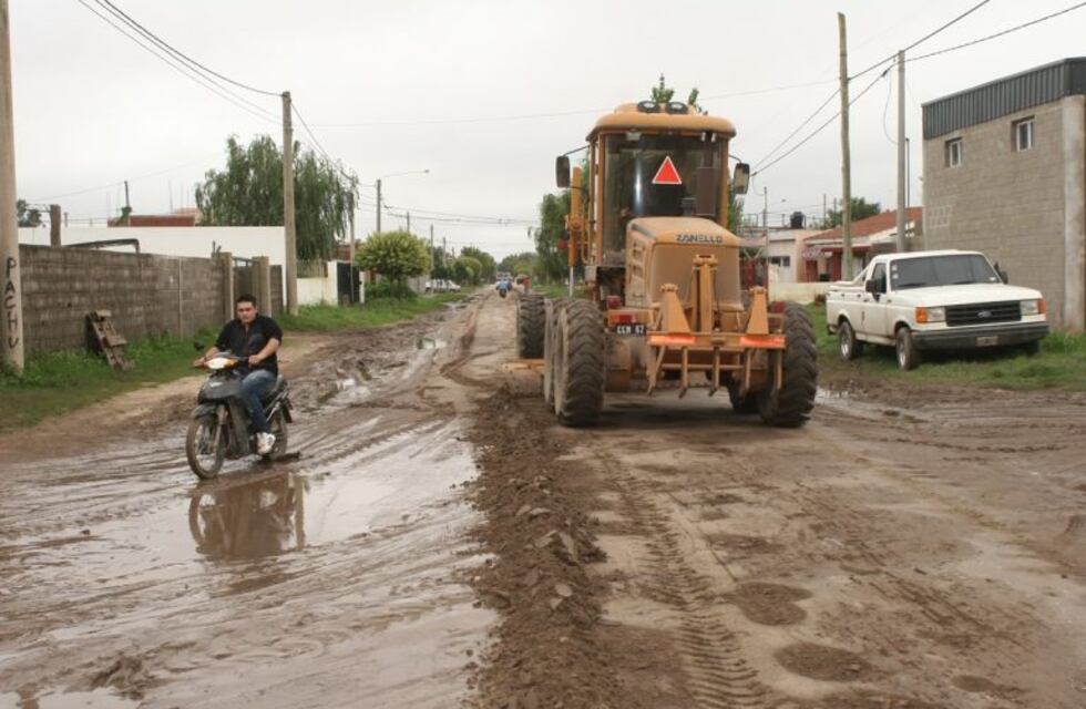 Hasta que no mejore el clima no se repararán la calles de tierra