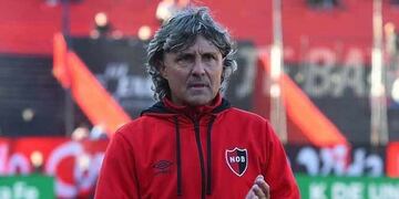 Héctor Bidoglio fue confirmado como entrenador de Newell's