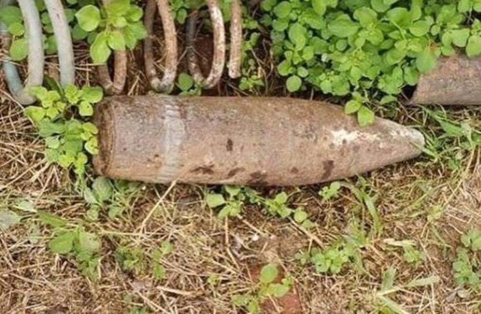 Encontraron una munición de guerra en el fondo de una casa