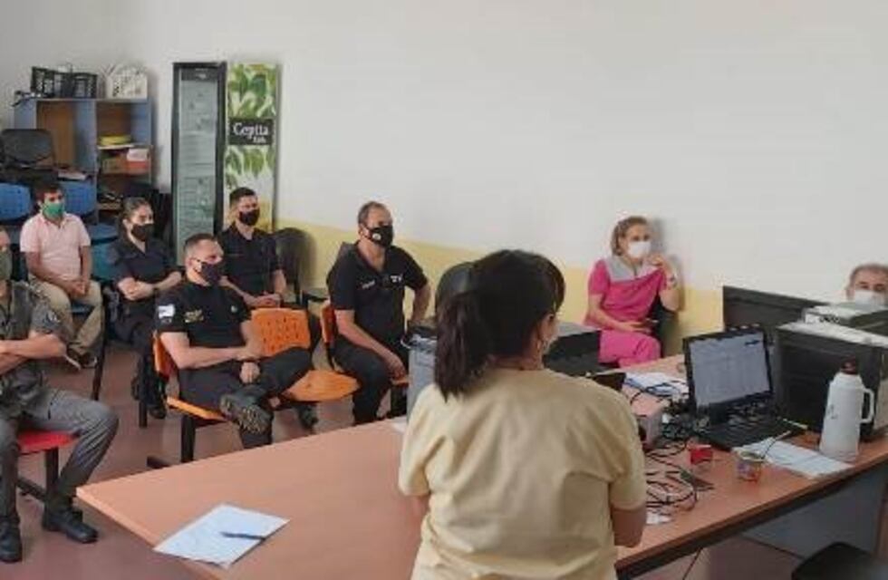Autoridades sanitarias y fuerzas de seguridad se juntaron para delinear estrategias de prevención