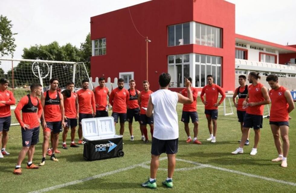 Independiente realizó el primer entrenamiento del año con varios ausentes