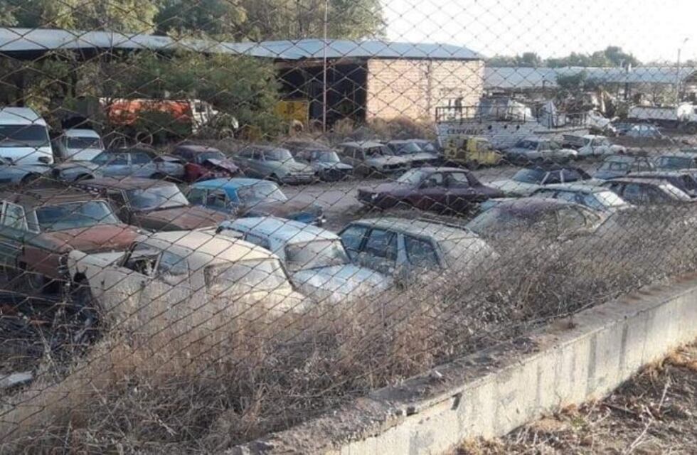 Proponen vender chatarra y vehículos de los depósitos municipales