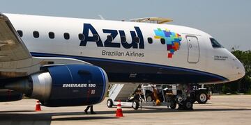 Los nuevos vuelos de Azul serán operados por aviones Embraer 190\u002E (Archivo)
