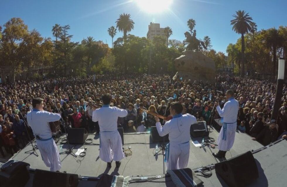 Unas 38.000 personas visitaron Mendoza durante el fin de semana largo