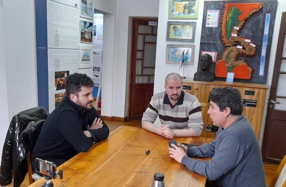 El Espacio Pensar Malvinas recibió la visita del docente Juan Lescano