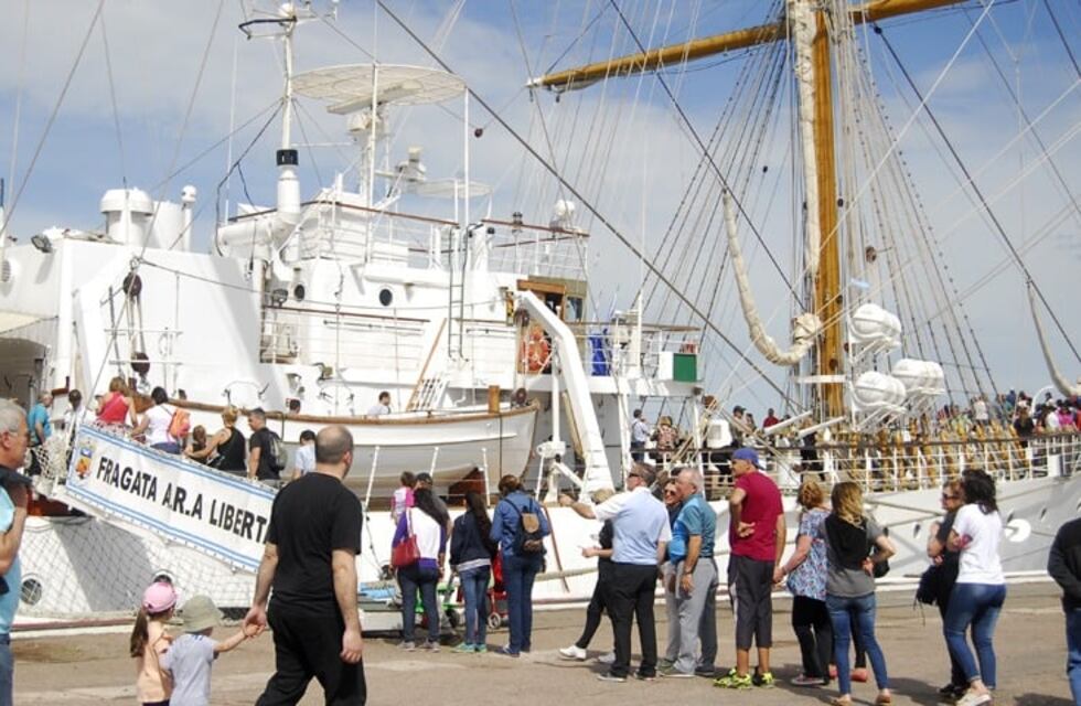 La Fragata ARA Libertad podrá ser visitada en Puerto Belgrano